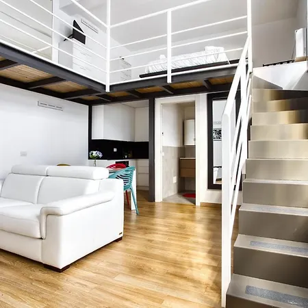Joivy Charismatic 1-bed Flat With Parking *