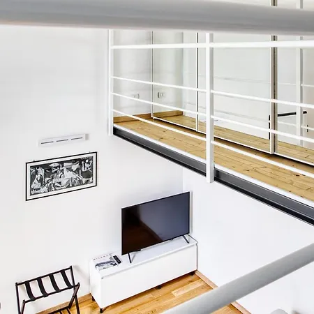 Apartment Joivy Charismatic 1-bed Flat With Parking Milan
